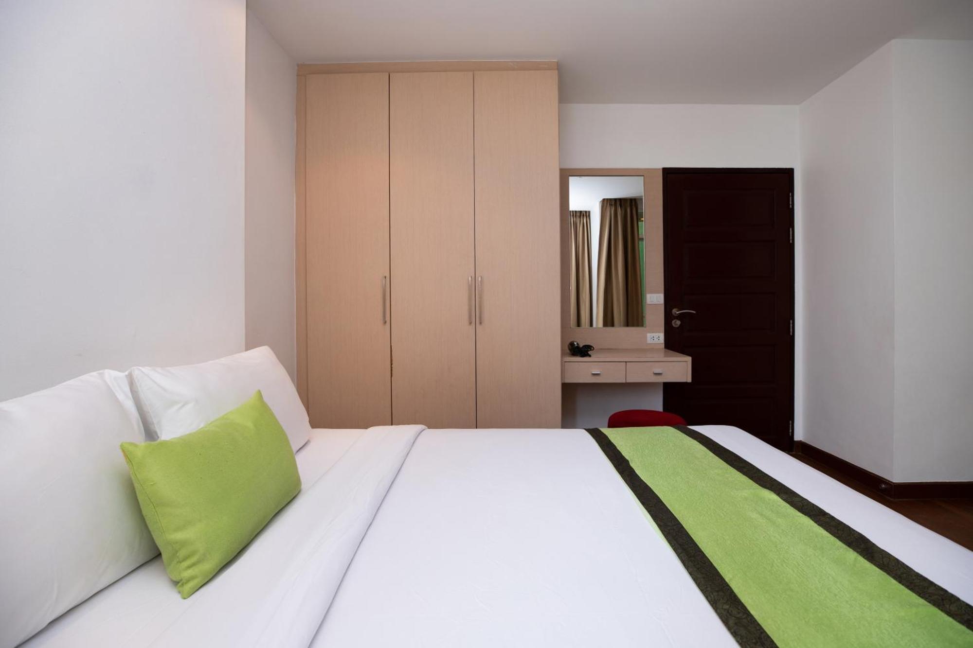Icheck Inn Residences Patong Exterior foto